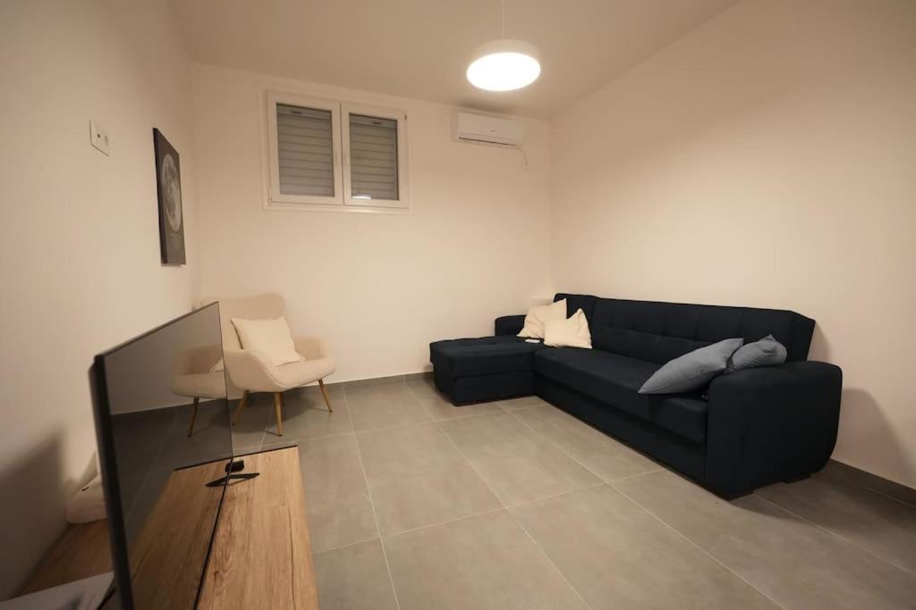 Comfortable Hideaway Apartment Athena Bagian luar foto